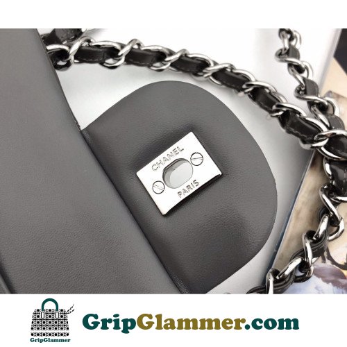 Chanel Flap Bag 30cm (Jumbo) - Image 5