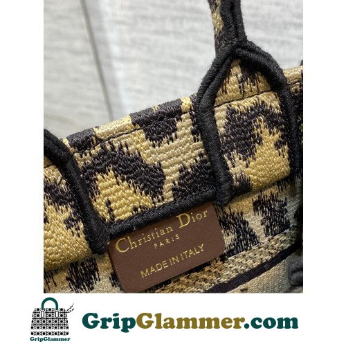 Dior Mini Phone Bag 13cm - Image 2