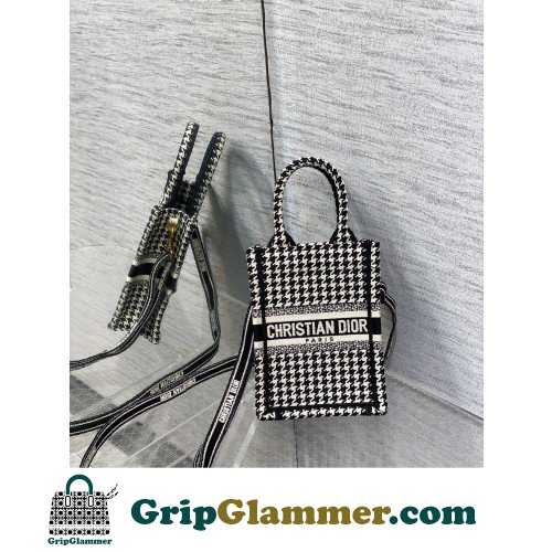 Dior Mini Phone Bag 13cm - Image 3