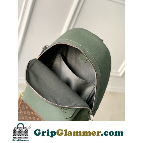 Louis Vuitton Backpack - Image 8