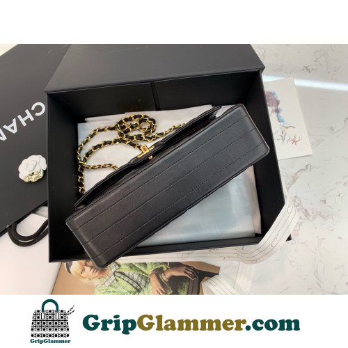 Chanel Flap Bag 25cm (Medium) - Image 4