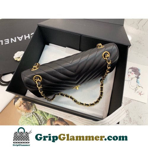 Chanel Flap Bag 25cm (Medium) - Image 5