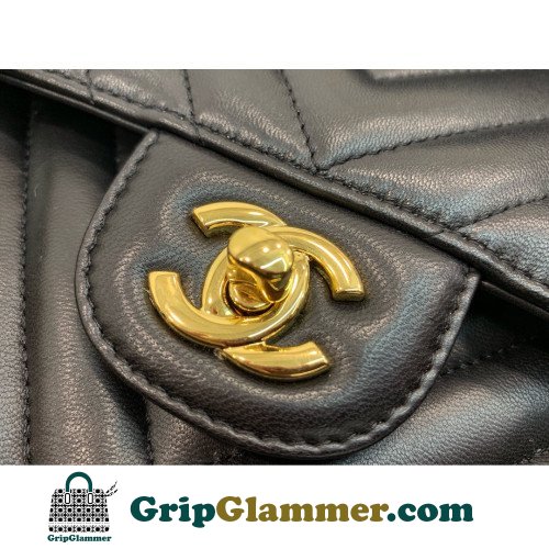 Chanel Flap Bag 25cm (Medium) - Image 6