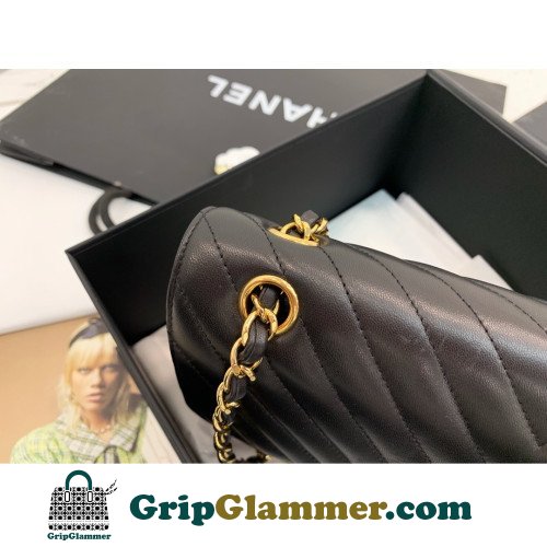 Chanel Flap Bag 25cm (Medium) - Image 7