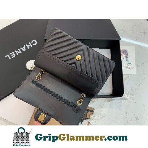 Chanel Flap Bag 25cm (Medium) - Image 8