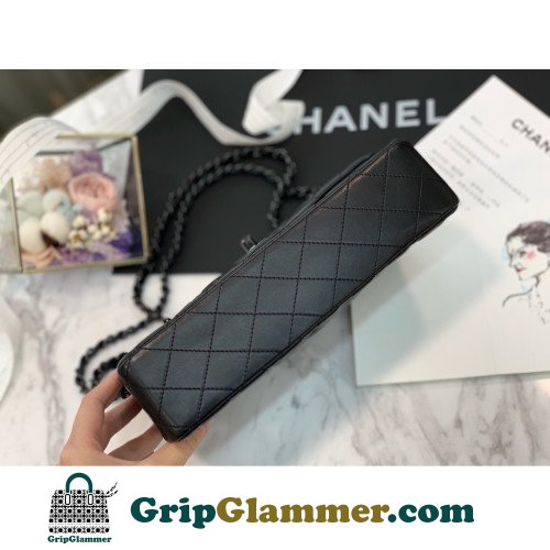 Chanel Flap Bag 25cm (Medium) - Image 4