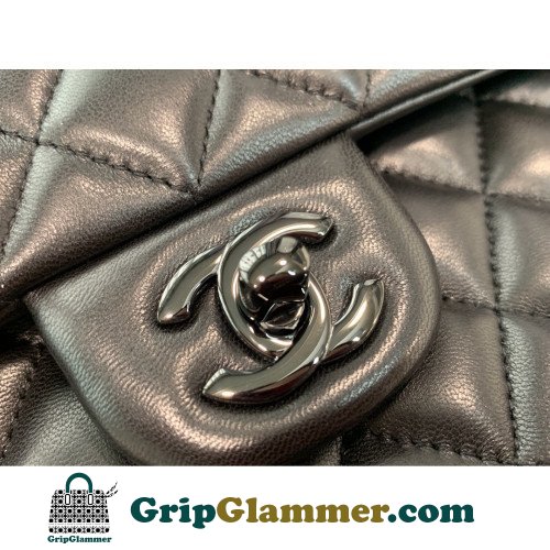 Chanel Flap Bag 25cm (Medium) - Image 6