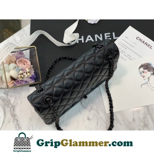 Chanel Flap Bag 25cm (Medium) - Image 7