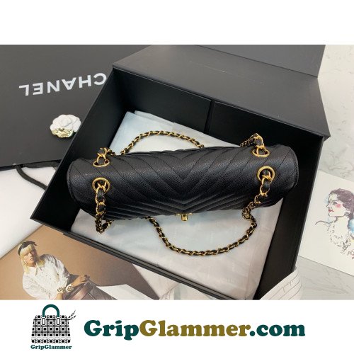 Chanel Flap Bag 25cm (Medium) - Image 8