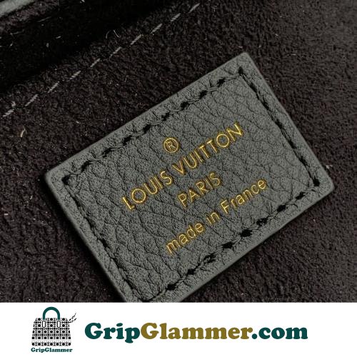 Louis Vuitton Favorite - Image 8