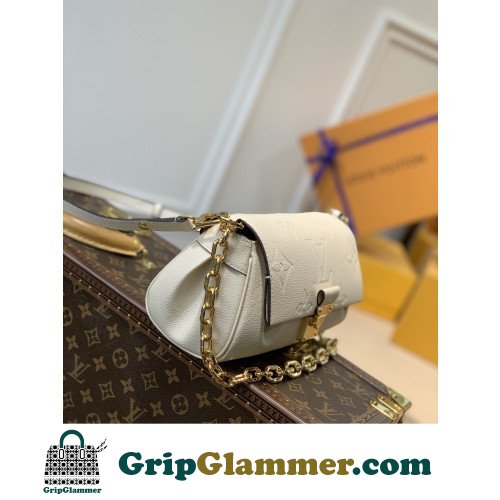 Louis Vuitton Favorite