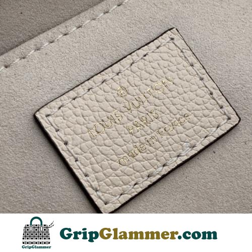 Louis Vuitton Favorite - Image 7