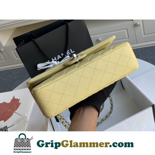 Chanel Flap Bag 25cm (Medium) - Image 9