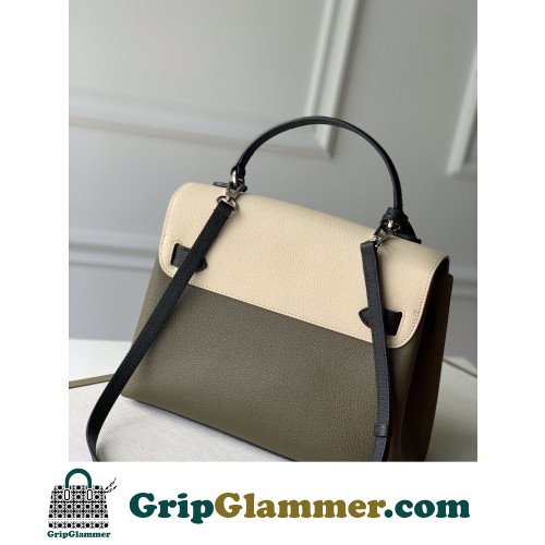 Louis Vuitton Favorite - Image 3