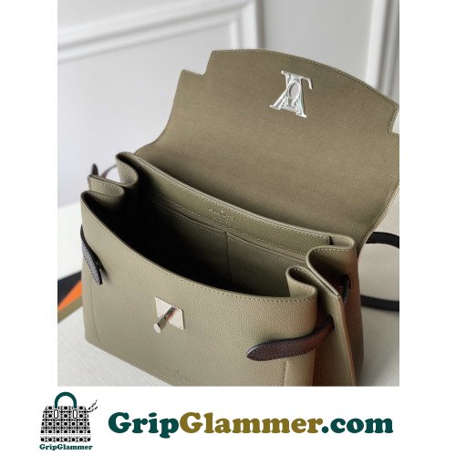 Louis Vuitton Favorite - Image 6