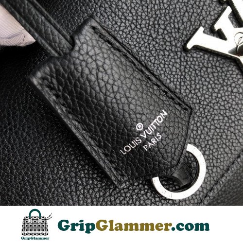 Louis Vuitton Favorite - Image 5