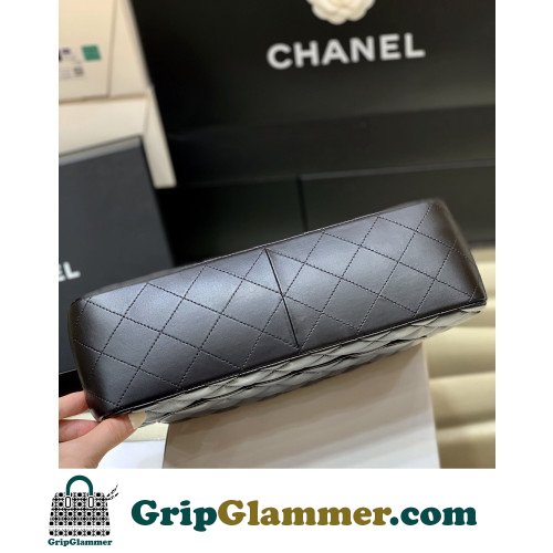 Chanel Flap Bag 30cm (Jumbo) - Image 6