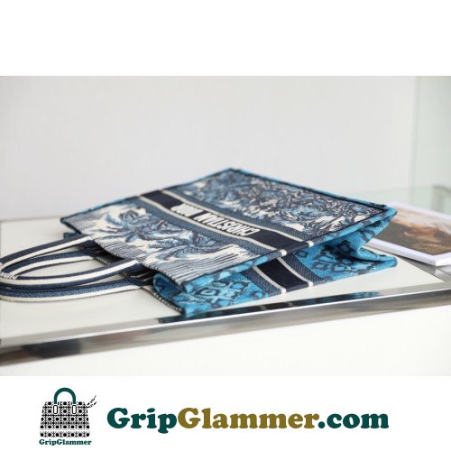 Dior Book Tote Large 42cm - Image 6