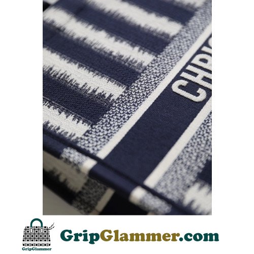 Dior Book Tote Large 42cm - Image 3