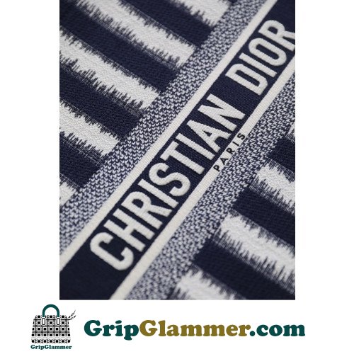 Dior Book Tote Large 42cm - Image 5