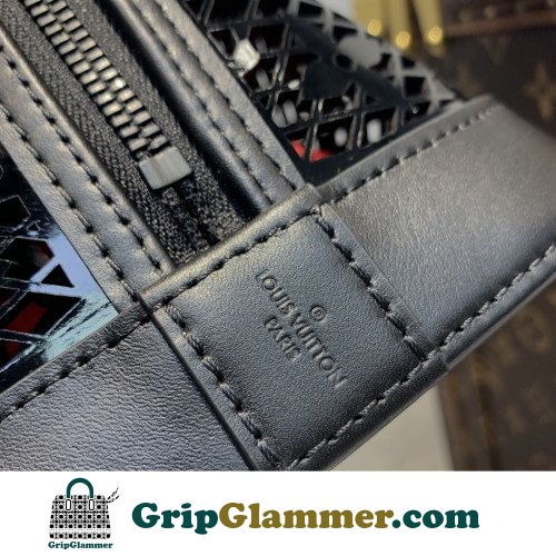 Louis Vuitton Alma - Image 5