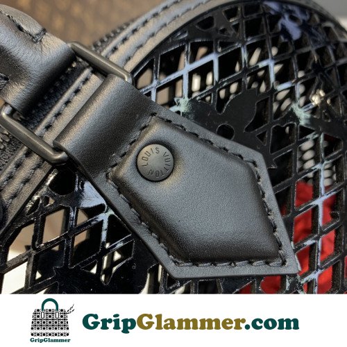 Louis Vuitton Alma - Image 8