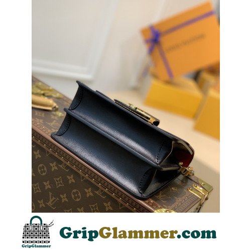 Louis Vuitton Petite Malle - Image 4