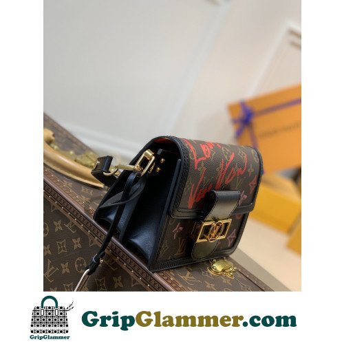 Louis Vuitton Petite Malle - Image 8