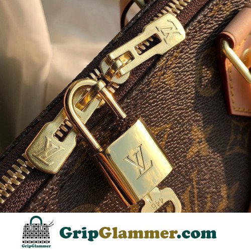 Louis Vuitton Alma - Image 8