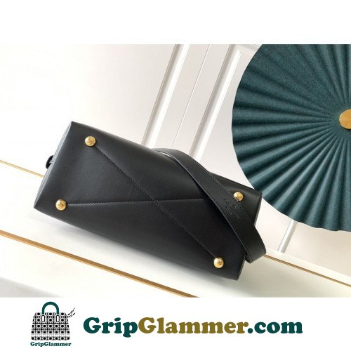 Louis Vuitton Alma - Image 4