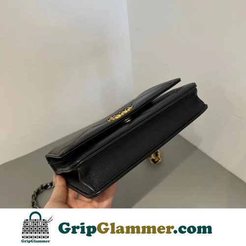 Chanel 19 Bag - Image 3