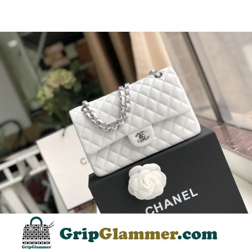 Chanel Flap Bag 25cm (Medium)
