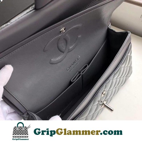 Chanel Flap Bag 25cm (Medium) - Image 2