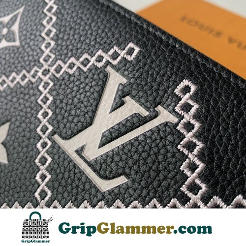 Louis Vuitton Wallet - Image 3