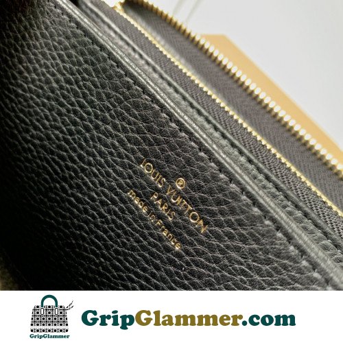 Louis Vuitton Wallet - Image 6