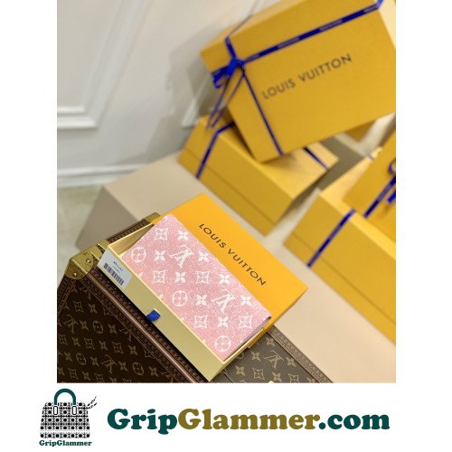 Louis Vuitton Wallet - Image 4