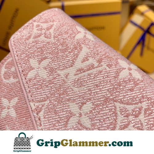 Louis Vuitton Wallet - Image 5