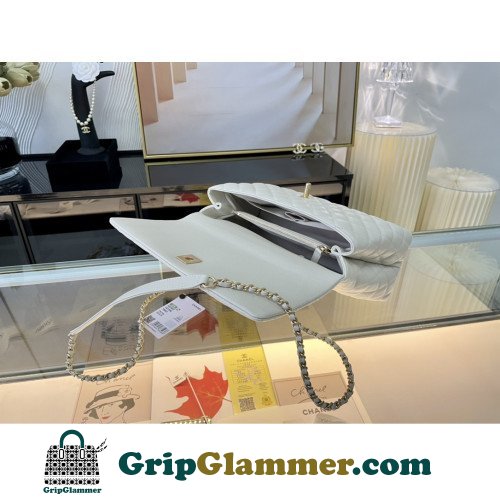 Chanel Coco Handle - Image 5