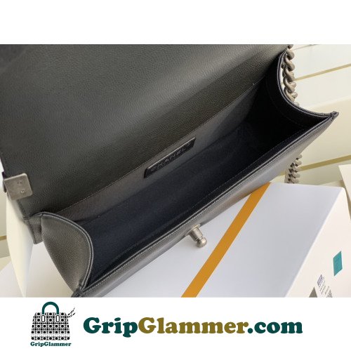 Chanel Boy Bag Caviar 25cm Medium Lushentic AAAAA grade replica - Image 3