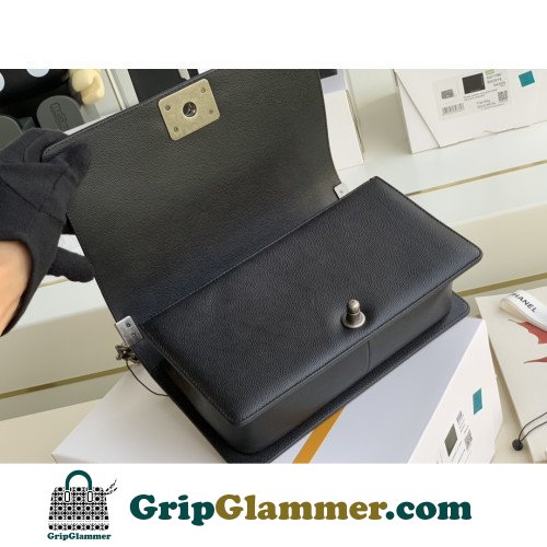 Chanel Boy Bag Caviar 25cm Medium Lushentic AAAAA grade replica - Image 4