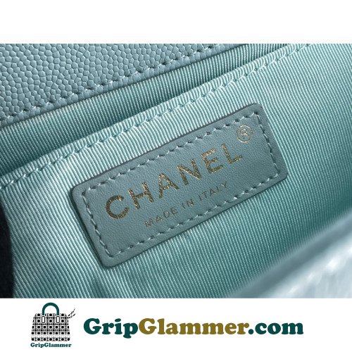 Chanel Boy Bag Caviar 25cm Medium Lushentic AAAAA grade replica - Image 2