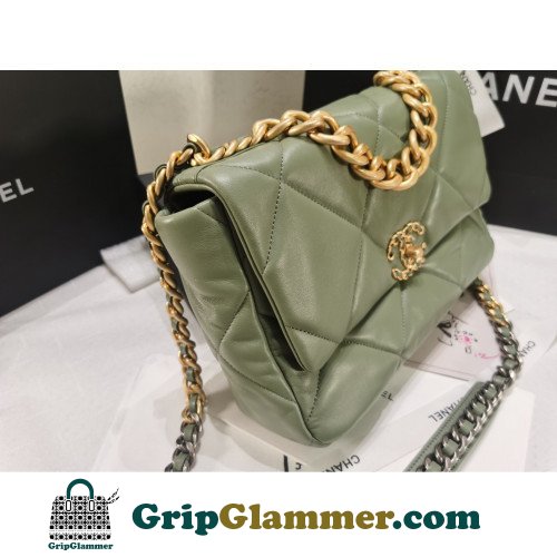 Chanel 19 Bag - Image 5