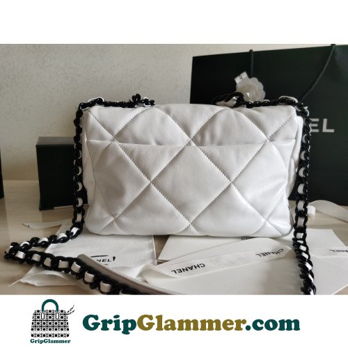 Chanel 19 Bag - Image 2