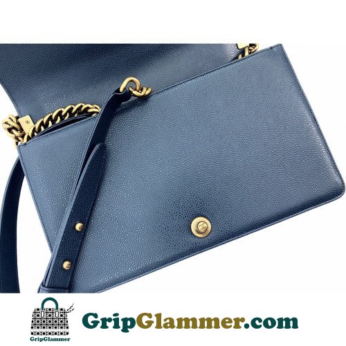 Chanel Boy Bag Caviar 28cm New Medium Lushentic AAAAA grade replica - Image 2