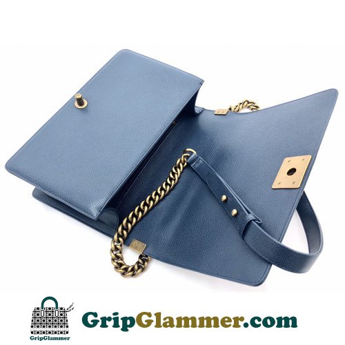 Chanel Boy Bag Caviar 28cm New Medium Lushentic AAAAA grade replica - Image 6