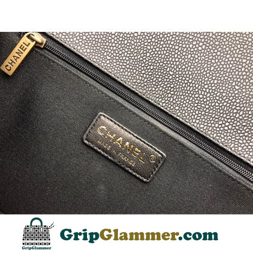 Chanel Boy Bag Caviar 28cm New Medium Lushentic AAAAA grade replica - Image 2