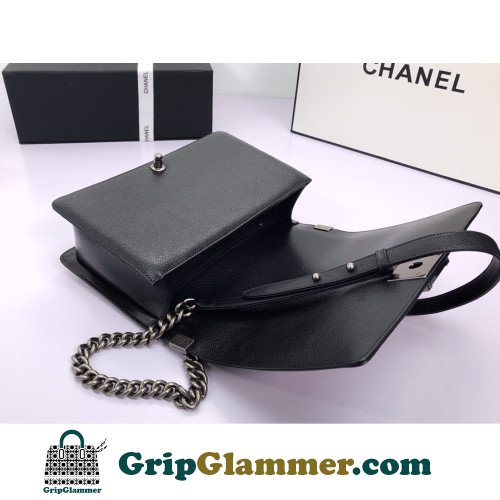 Chanel Boy Bag Caviar 28cm New Medium Lushentic AAAAA grade replica - Image 7