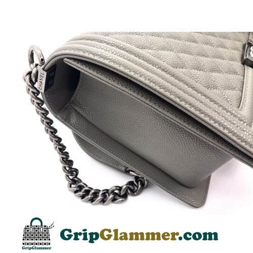 Chanel Boy Bag Caviar 28cm New Medium Lushentic AAAAA grade replica - Image 5