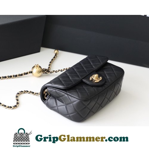 Chanel Flap Bag 20cm (Mini) - Image 3