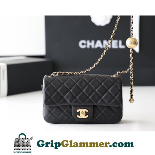 Chanel Flap Bag 17cm (Mini)